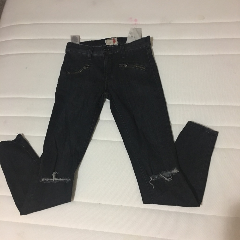 Current Elliott stiletto lSkinny Destroy Jeans